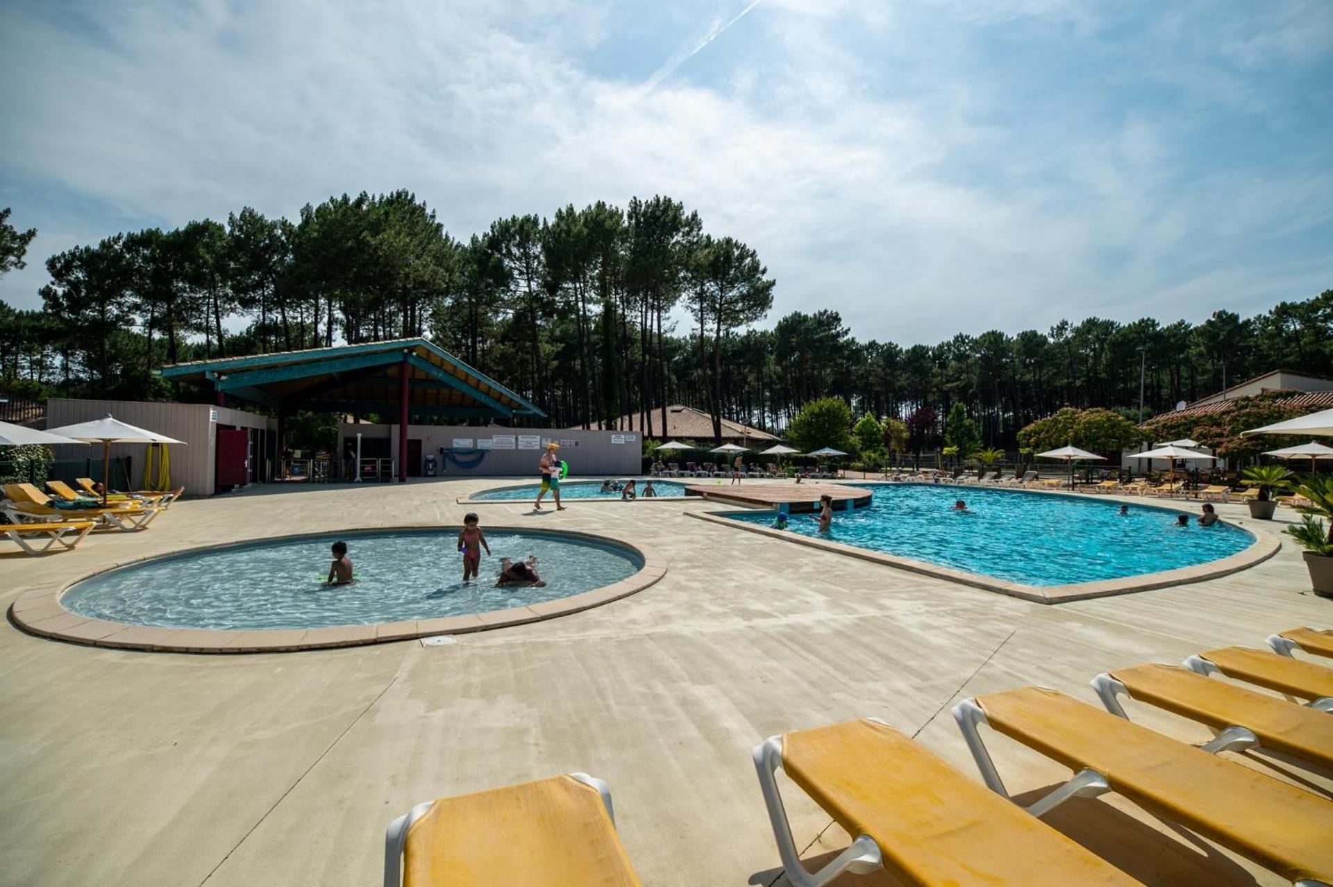 Village Vacances Le Lac Marin 苏斯通 外观 照片